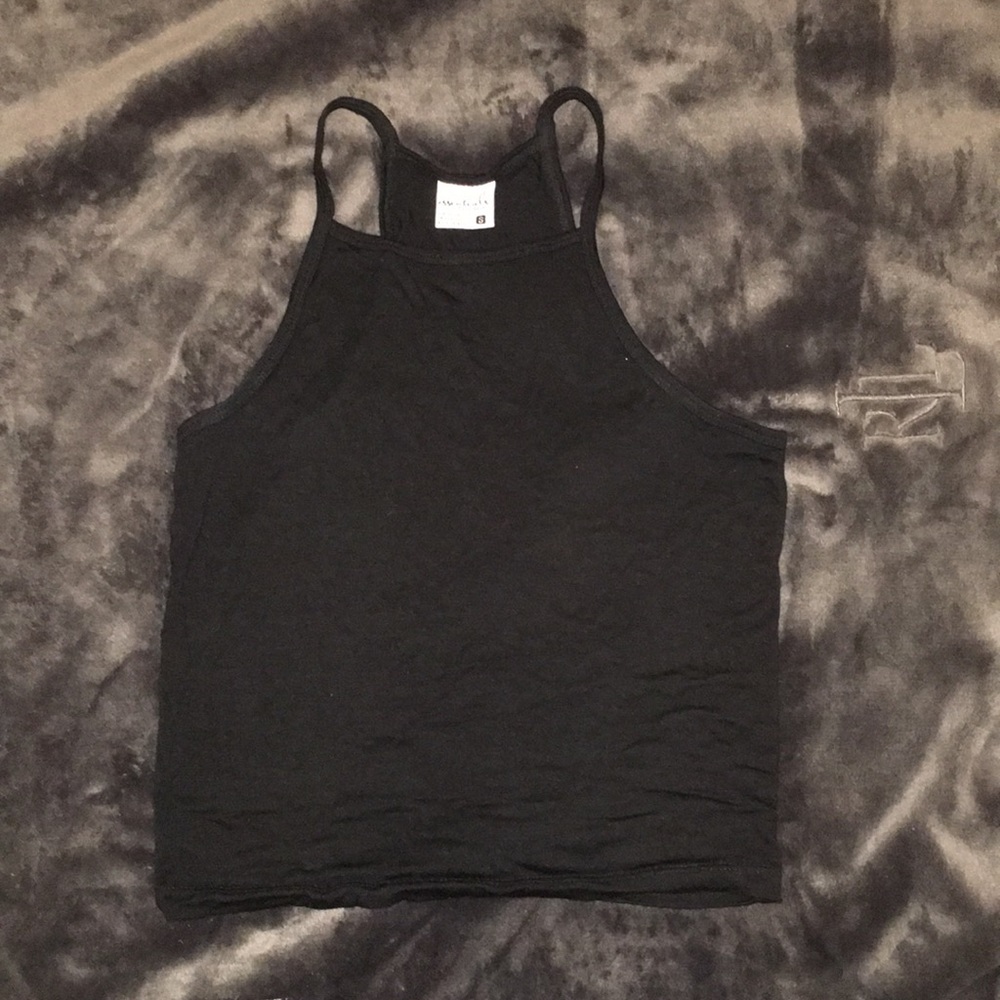 Black tank crop top